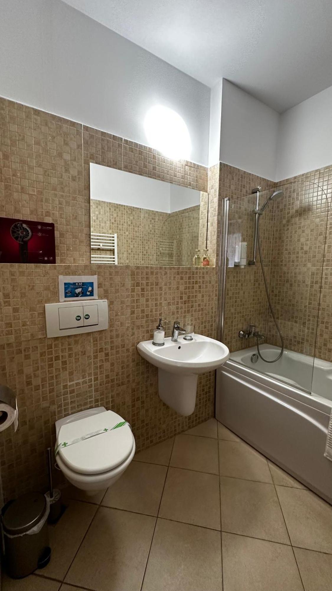 Colette Studio Belleview Sinaia Luaran gambar